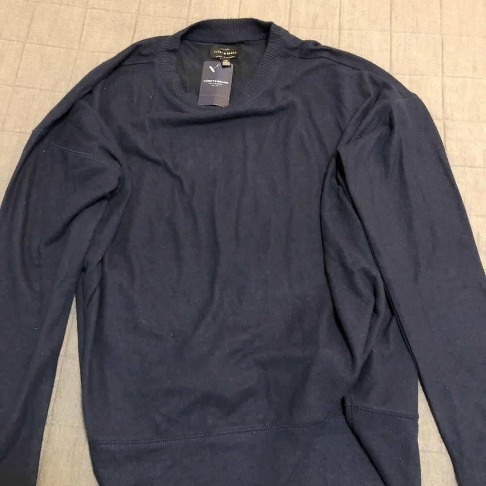 NWT Lucky Brand Women’s size large Navy sweater, buttery soft